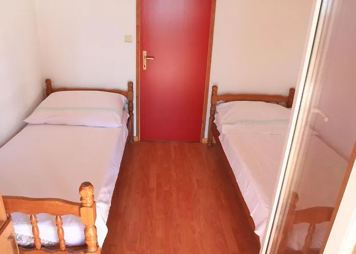 Apartment With Parking Space Rtina - Stosici, Zadar - 15921 Razanac